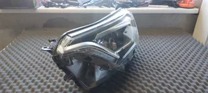 Toyota RAV 4 (XA40) Lampa przednia W3049