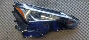 Lexus UX Phare frontale 