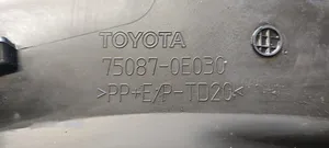 Toyota Highlander XU70 Rivestimento passaruota posteriore 750870E030