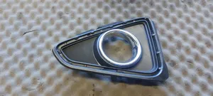 Toyota RAV 4 (XA40) Front fog light trim/grill 5203042050