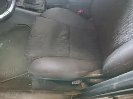 Toyota Corolla E120 E130 Kuljettajan istuin 