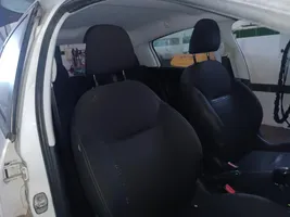 Peugeot 208 Priekinė keleivio sėdynė 