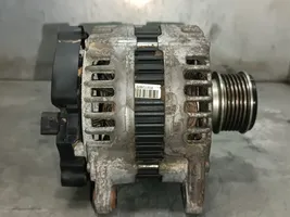 Volkswagen PASSAT Generatore/alternatore 03L903023D