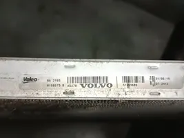 Volvo V40 Jäähdyttimen lauhdutin 31293689