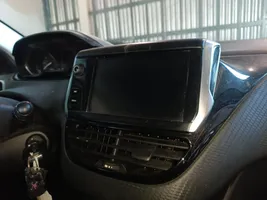 Peugeot 208 Monitor / wyświetlacz / ekran 9812046980