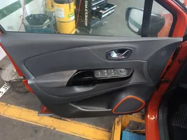 Renault Captur Rivestimento del pannello della portiera anteriore 