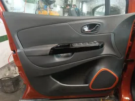 Renault Captur Rivestimento del pannello della portiera anteriore 