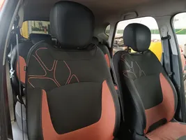 Renault Captur Fotel przedni pasażera 