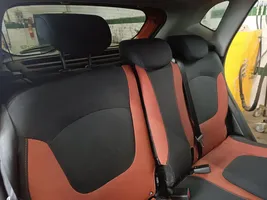 Renault Captur Fotele / Kanapa / Komplet 