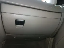 Volvo XC90 Glove box 