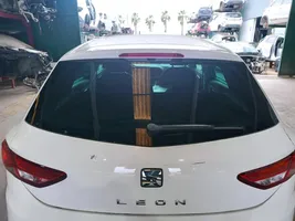 Seat Leon (5F) Takaluukun/tavaratilan kansi 