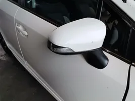 Toyota Avensis T270 Elektryczne lusterko boczne drzwi przednich 026983