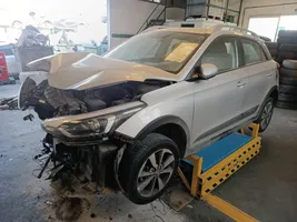 Hyundai i20 Active Portiera anteriore 