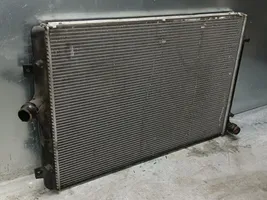 Volkswagen Jetta V Radiateur de refroidissement 1K0121251AB