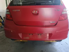Hyundai i30 Zderzak tylny 