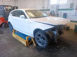 BMW 1 E81 E87 Priekšējā arka 