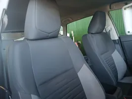 Toyota Auris E180 Fotel przedni pasażera 