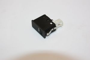 BMW 2 F45 Gniazdo / Złącze USB 006567