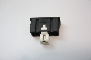 BMW 2 F22 F23 Connecteur/prise USB 016849