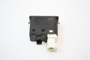 BMW i8 USB socket connector 016828