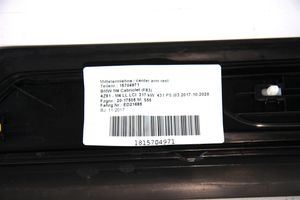 BMW M4 F82 F83 Etuoven kynnyksen suojalista 017928