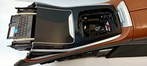 BMW X7 G07 Console centrale 023724