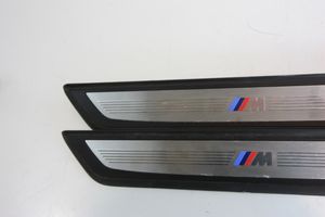 BMW 7 F01 F02 F03 F04 Garniture de marche-pieds avant 018977