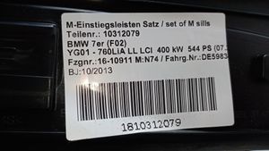 BMW 7 F01 F02 F03 F04 Osłona listwy przedniej 022097