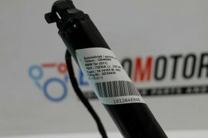 BMW 7 G11 G12 Siłownik zamka klapy tylnej bagażnika K002988