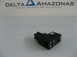 BMW 1 F20 F21 Connettore plug in USB C00599