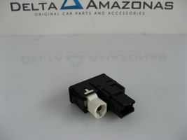 BMW 1 F20 F21 USB-pistokeliitin C00599