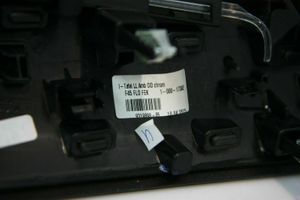 BMW 2 F45 Ozdoba tunelu środkowego 016409