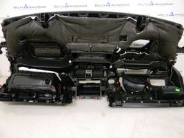 BMW 2 F46 Panelė 010312