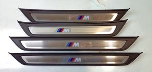 BMW 6 G32 Gran Turismo Garniture de marche-pieds avant 024301