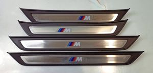 BMW 6 G32 Gran Turismo Garniture de marche-pieds avant 024301