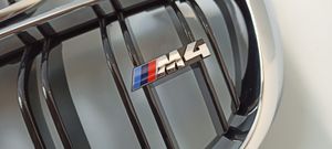 BMW M4 F82 F83 Grille calandre supérieure de pare-chocs avant 024555