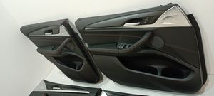 BMW X4 G02 Takaoven verhoilu 019582