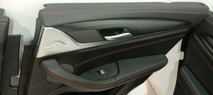 BMW X4 G02 Takaoven verhoilu 019582