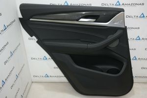 BMW X4M F98 Takaoven verhoilu J00463