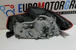 BMW M4 F82 F83 Feux arrière / postérieurs 004752