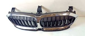 BMW 3 G20 G21 Grille calandre supérieure de pare-chocs avant 022299