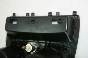 BMW 1 F20 F21 Uchwyt na kubek deski rozdzielczej 015956