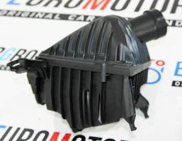 BMW 2 F45 Część rury dolotu powietrza K002845