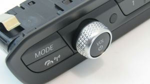 BMW 3 G20 G21 Przyciski / Przełącznik regulacji głośności 014662