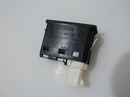 BMW 2 F45 Gniazdo / Złącze USB C00603