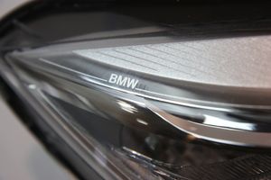 BMW 4 F32 F33 Lampa przednia 013942