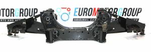 BMW 1 F40 Galinis traversas 013047