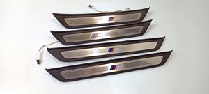 BMW 6 G32 Gran Turismo Garniture de marche-pieds avant 026878