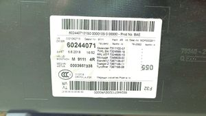 BMW 4 F32 F33 Front door card panel trim 022277