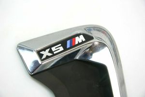 BMW X5M F85 Grotelės sparne 014304